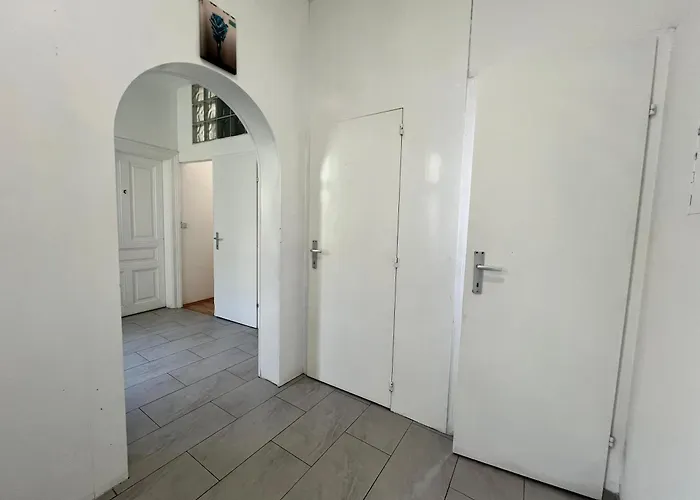 Apartment Cozy 4br Shared Apt.- Near U3/zippererstrasse *