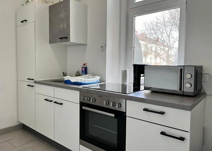 Cozy 4br Shared Apt.- Near U3/zippererstrasse