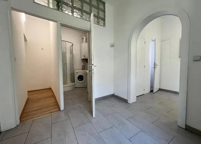Apartment Cozy 4br Shared Apt.- Near U3/zippererstrasse Vienna