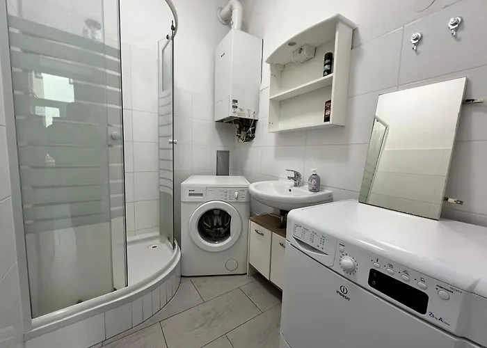 Apartment Cozy 4br Shared Apt.- Near U3/zippererstrasse