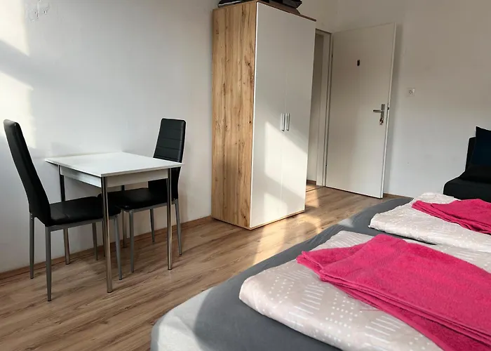 Apartment Cozy 4br Shared Apt.- Near U3/zippererstrasse *