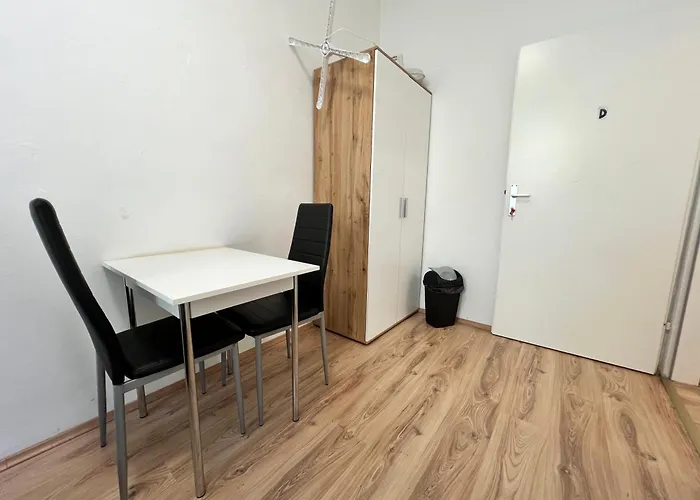 Apartment Cozy 4br Shared Apt.- Near U3/zippererstrasse Vienna