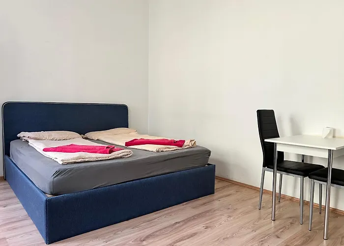Apartment Cozy 4br Shared Apt.- Near U3/zippererstrasse *