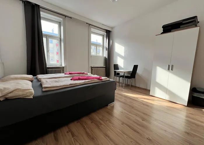 Apartment Cozy 4br Shared Apt.- Near U3/zippererstrasse *