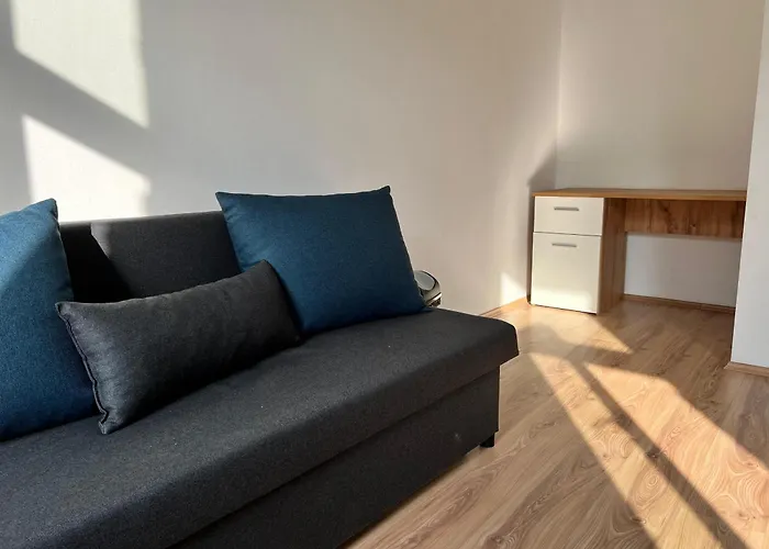 Cozy 4br Shared Apt.- Near U3/zippererstrasse Vienna