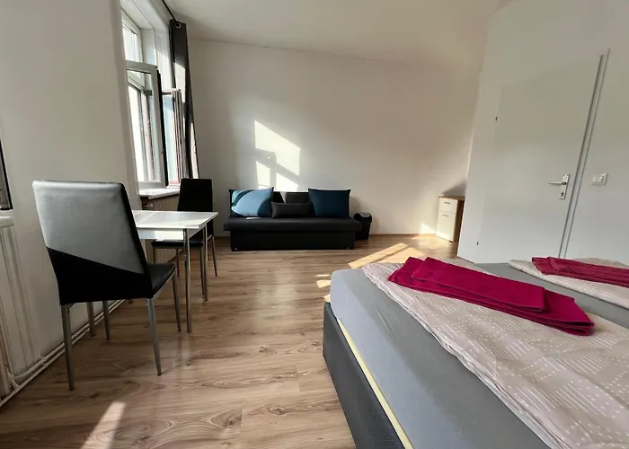Cozy 4br Shared Apt.- Near U3/zippererstrasse Vienna